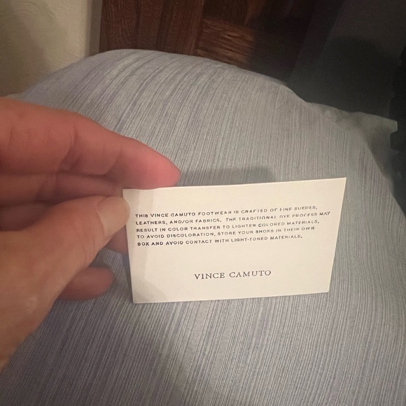 Vince Camuto Popinta Black Leather Zipper Ankle Boots, women's 6.5, new in box - Picture 8 of 11